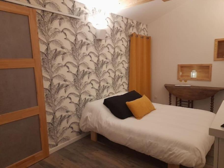 Logement Entier 3 Pieces Et Terrasse Mazieres-en-Gatine Buitenkant foto